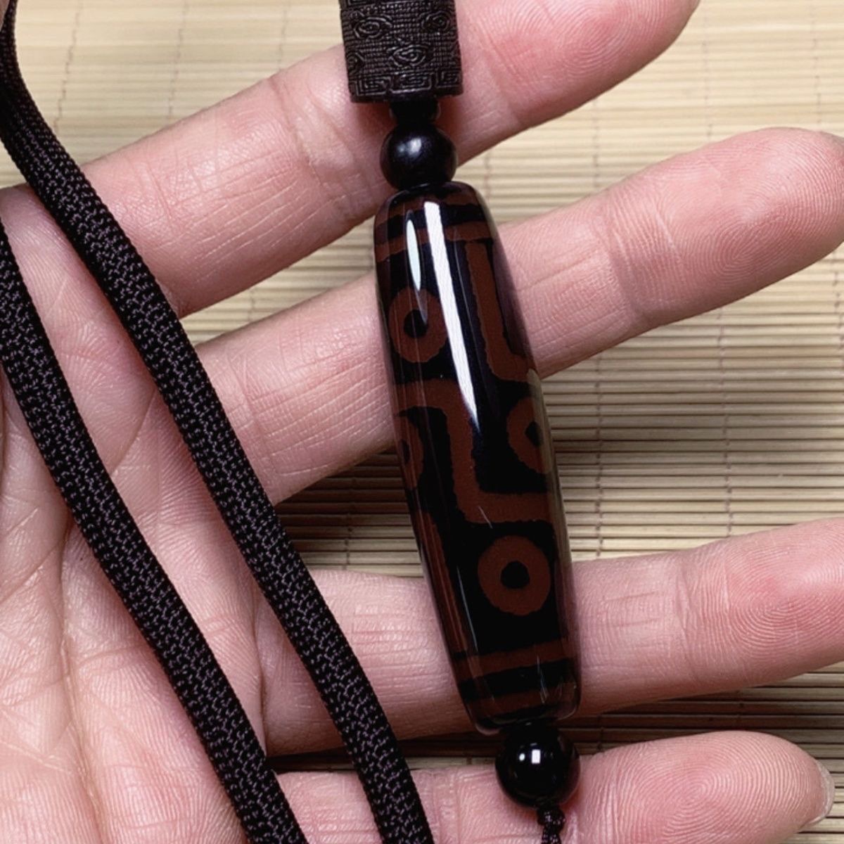 西藏天珠九眼项链酒红色九眼天珠项链玉石藏族民族风-阿里巴巴