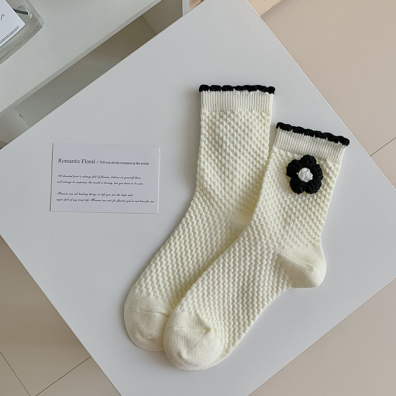 Women's Socks Korean Style Black and White Preppy Style Cute Combed Cotton Simple Mid-Calf Ornament Socks