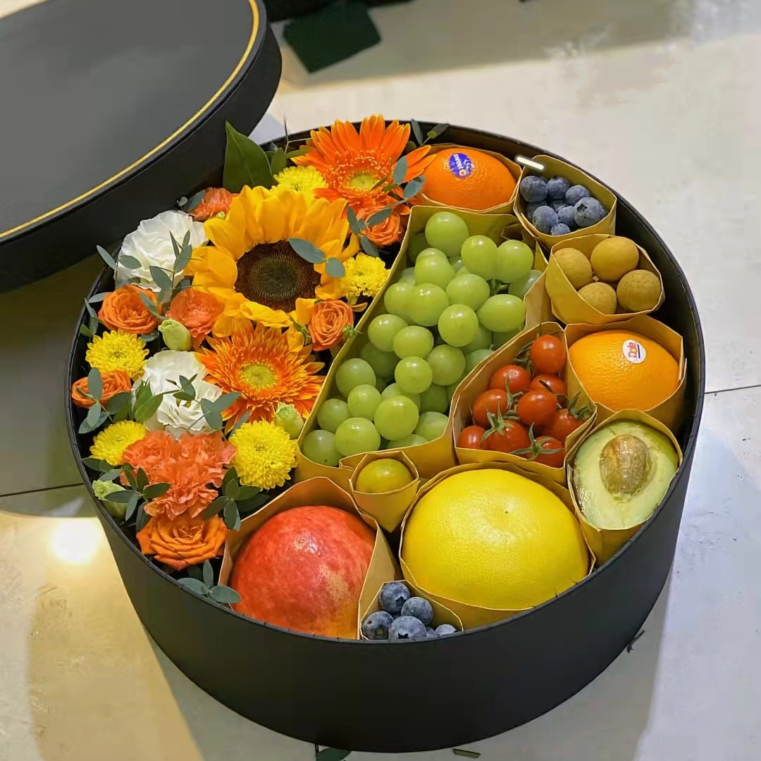 47成交5673个七夕节鲜花玫瑰花束包装盒套二心形烫金花盒透明开窗水晶