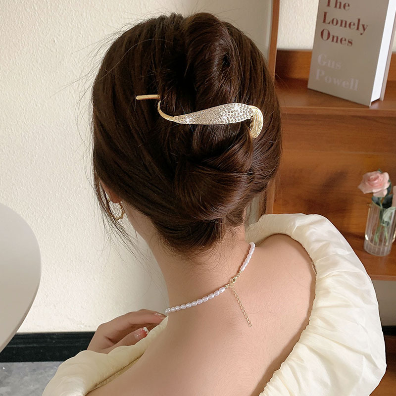 Frog Buckle Barrettes Back Head Clip Pearl Hairpin Female Summer Updo Hair Claw Temperament Shark Clip Hairware