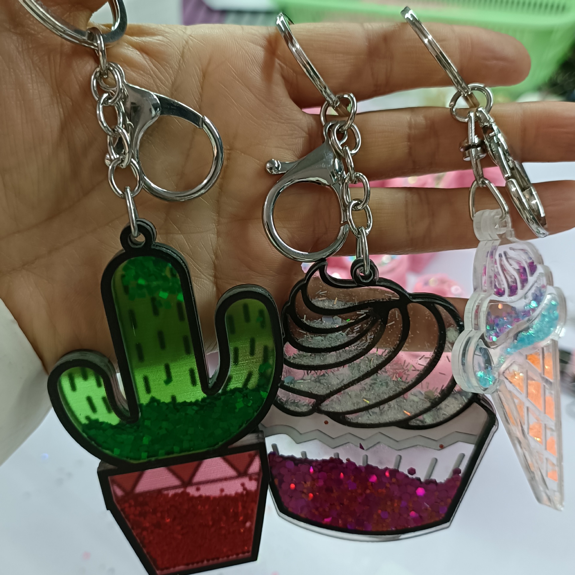 自制闪粉款属于自己的钥匙扣闪粉仙人掌冰激凌款亚克力圆珠链挂件