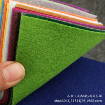 1毫米厚毛毡布红色化纤毛粘圣诞工艺装饰服装辅料rpet针刺棉-阿里巴巴