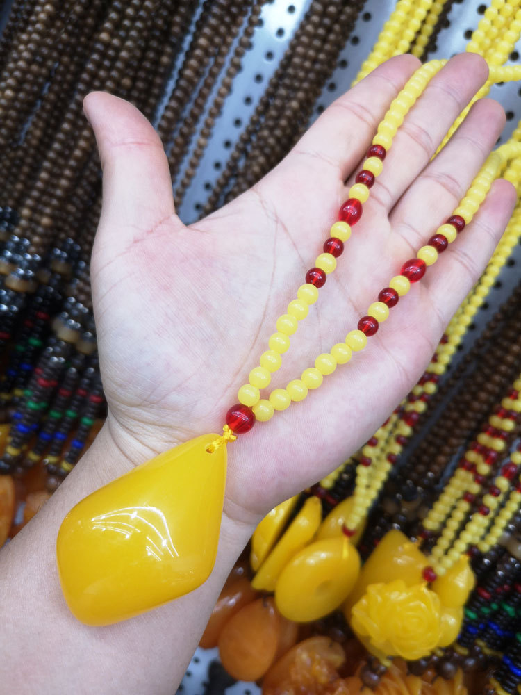 383 Yellow Beeswax Lucky Pendant Drop-Shaped Stylish Pendant Yellow Chicken Grease Necklace Sweater Chain Live Streaming Welfare Ethnic Style