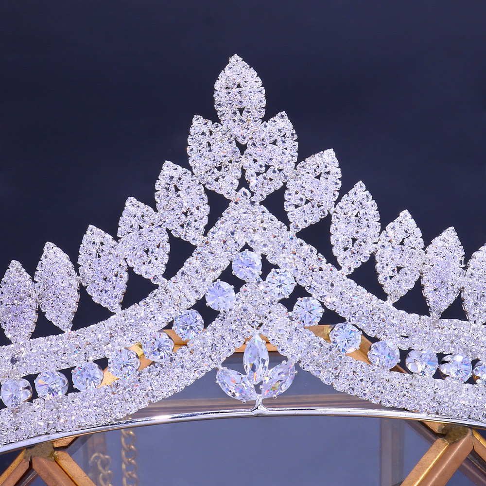 时尚微镶锆石婚礼王冠婚纱礼服配饰女复古叶子造型新娘皇冠crown