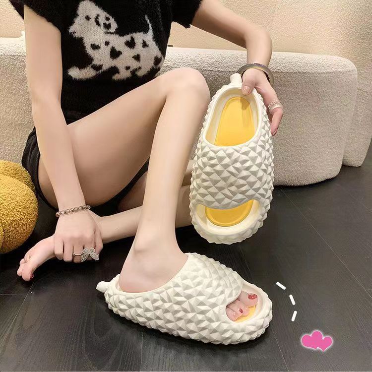 Summer New Slippers Women's Home Indoor Non-Slip Slippers Men's Fashion All-Match Slip Slippers Outdoor Wear Wholesale