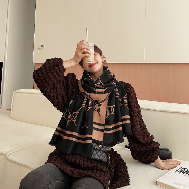 Korean Style Geometric Letter Scarf Custom Plaid Houndstooth Long Cashmere-like Jacquard Shawl to Figure Customization as Request