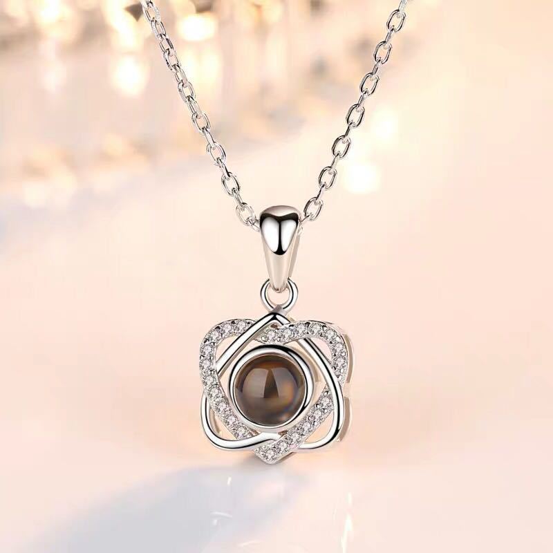 速卖通热卖六芒星投影项链女欧美100种语言高清定 制黑白彩色照片