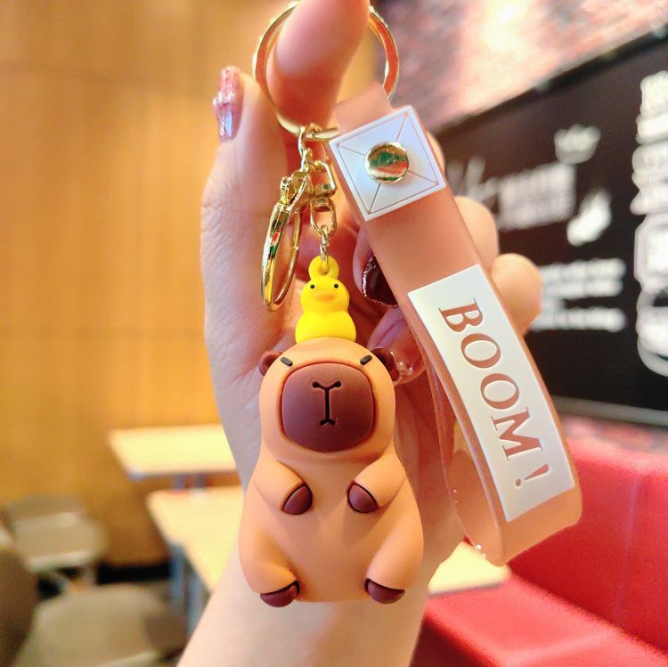 Trending Creative Cartoon Little Capybara Keychain Cute Doll Car Key Chain Handbag Pendant Small Gift Wholesale