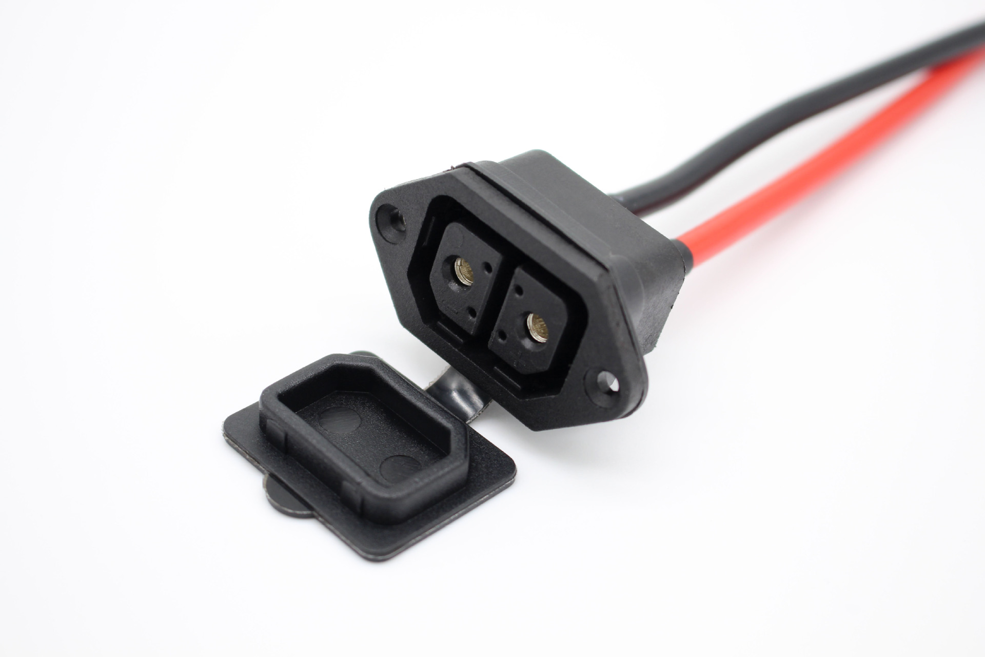 电动车品字2 4母插头线带硅胶盖款 电动车锂电池充放电接线端子