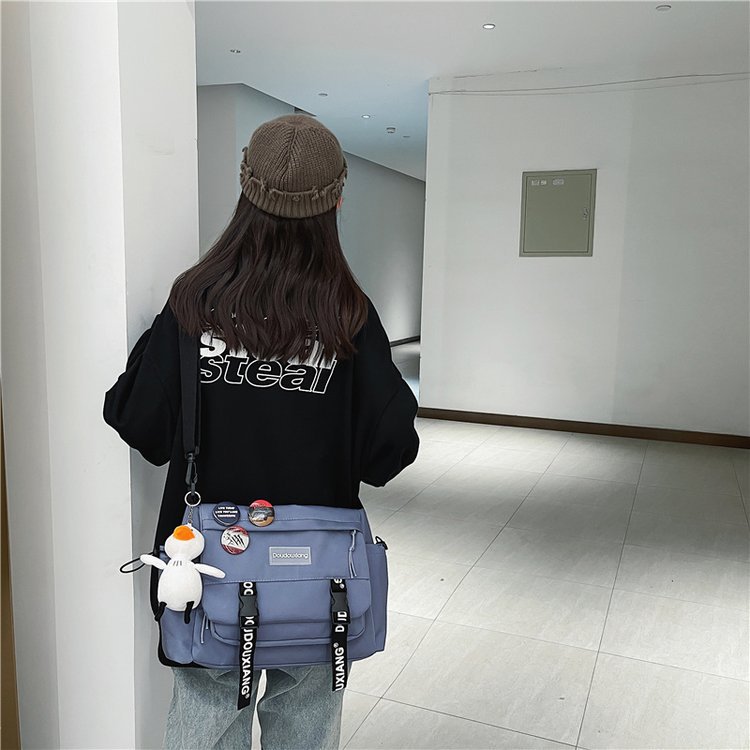 2022 Spring and Summer New Korean Style Large Capacity Shoulder Messenger Bag Nylon Cloth Lightweight Messenger Bag for Male and Female Students in Class