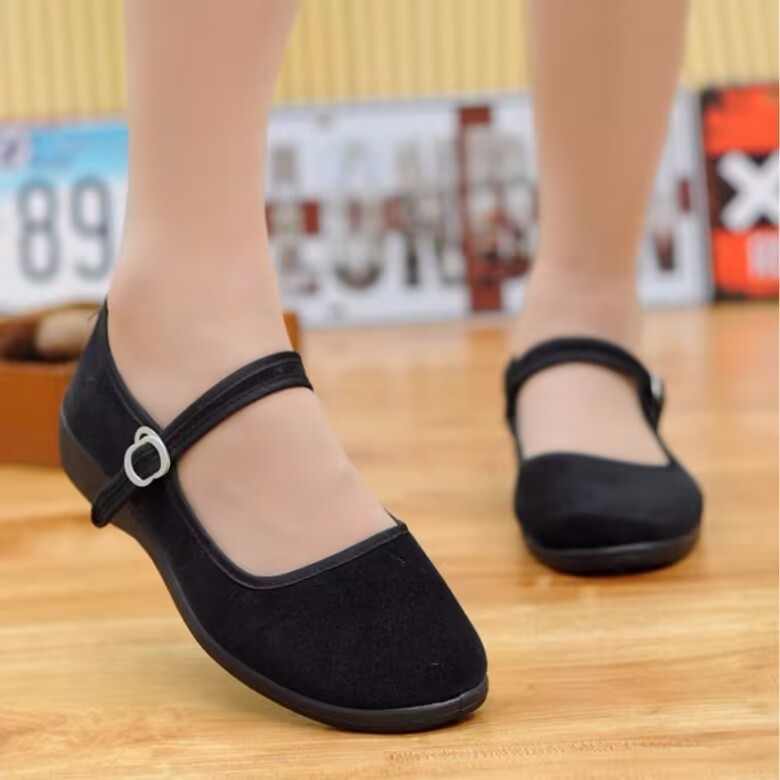 Spring New Old Beijing Cloth Shoes Women's Shoes Ceremonial Shoes Pumps Comfortable Breathable Buckle Work Shoes Non-Slip Soft Bottom