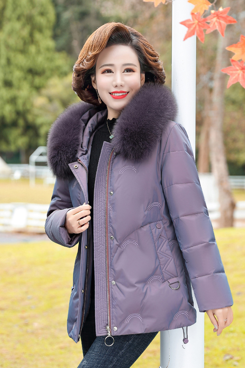 2021冬季新款母亲款羽绒棉服妈妈装40-60岁短款棉衣大码时尚服装