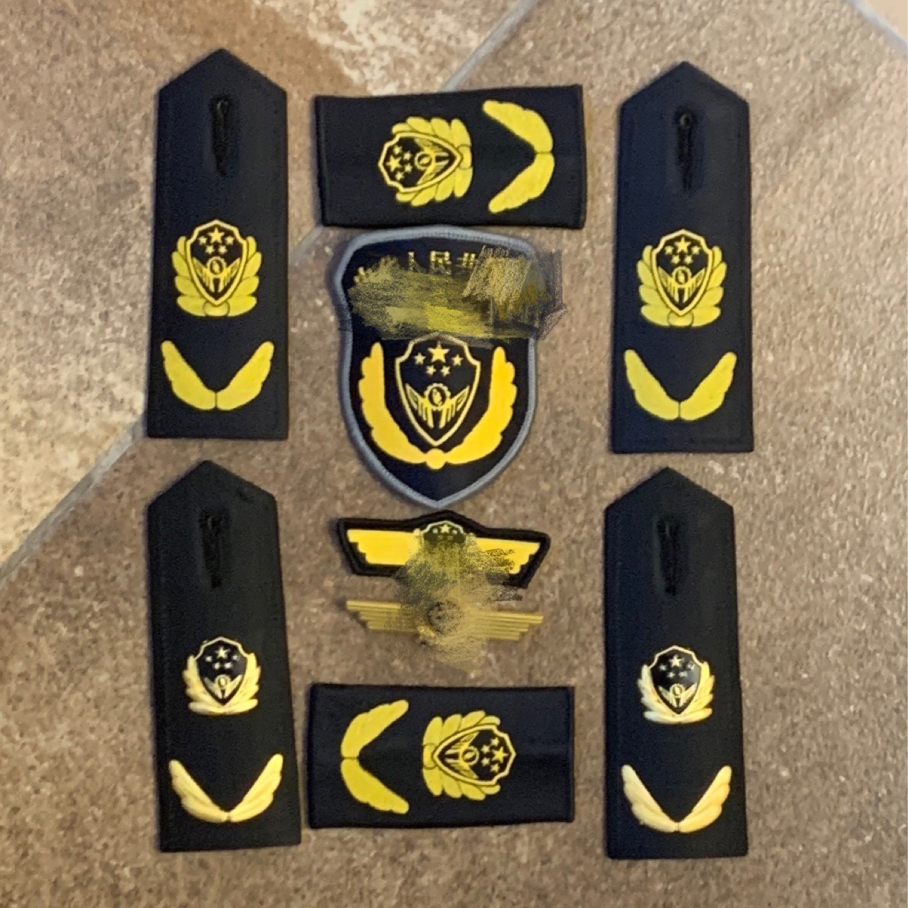 厂家供应新综合应急管理服装标志臂章肩章金属帽徽 量大从优