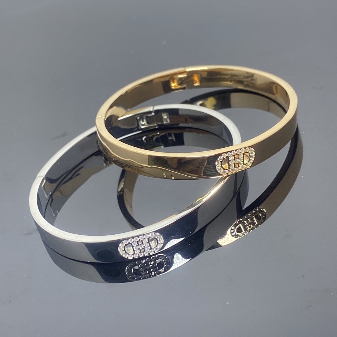 新款kelly奢侈镶钻h猪鼻子手镯字母光面手环v金镀18k玫瑰金手饰品