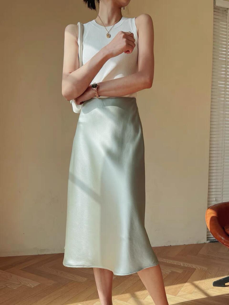 三醋酸缎面丝滑半身裙包臀a字高腰显瘦高级感女中长款鱼尾裙珠光