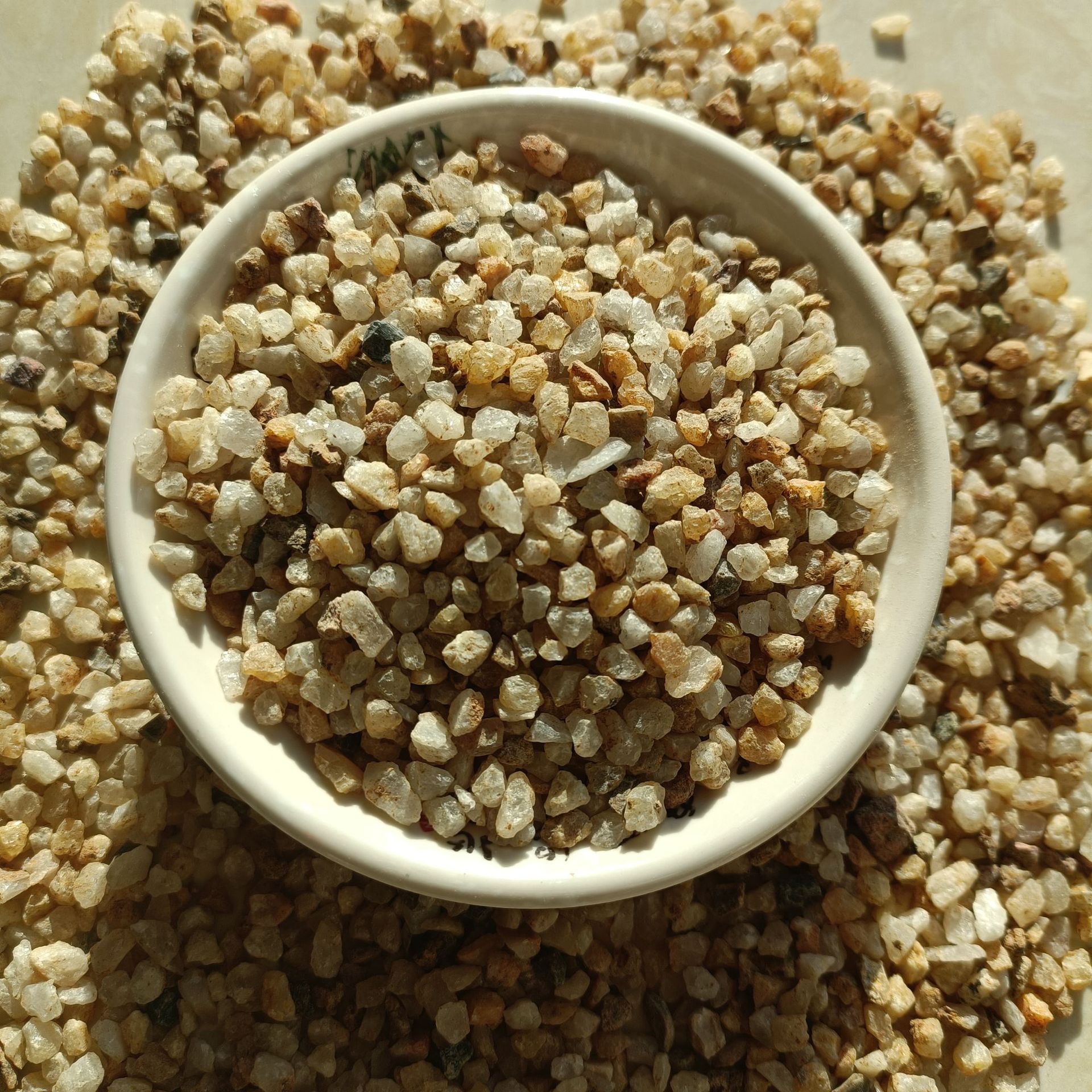 天然黄金砂 水族造景黄金砂 多肉铺面砂 水处理黄金砂 规格齐全