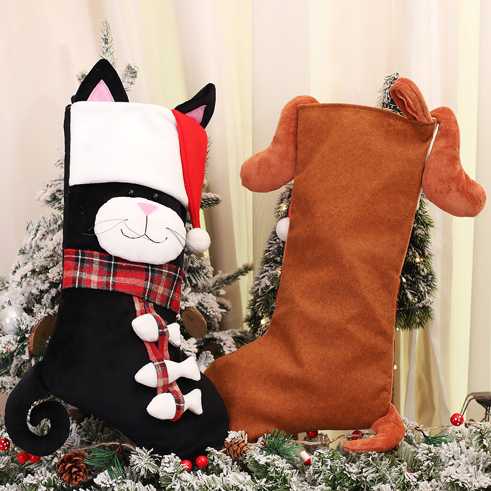 Christmas Decorations European and American Three-Dimensional Animal Socks Christmas Tree Pendant Cartoon Cats and Dogs Candy Bag Window Decoration