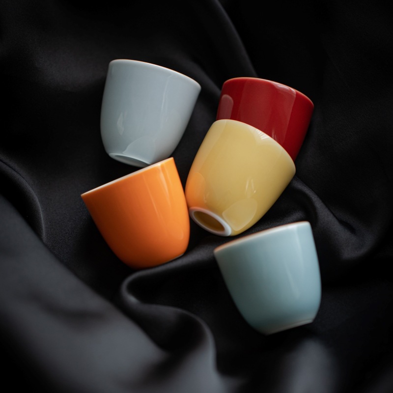 colored glaze tea cup master cup fragrance-smelling cup solid color tea cup tea cup single cup tea cup small teacup ceramic kung fu tea cup