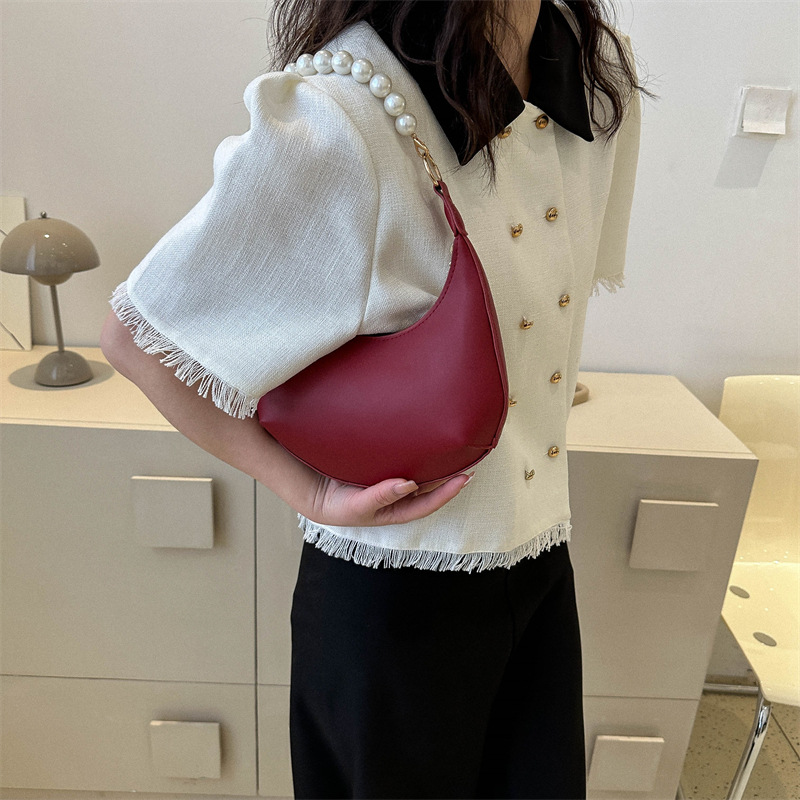 Wholesale Bag Spring Fashion High Sense Pearl Chain Portable Women's Bag 2023 Popular Ins Underarm Shoulder Bag