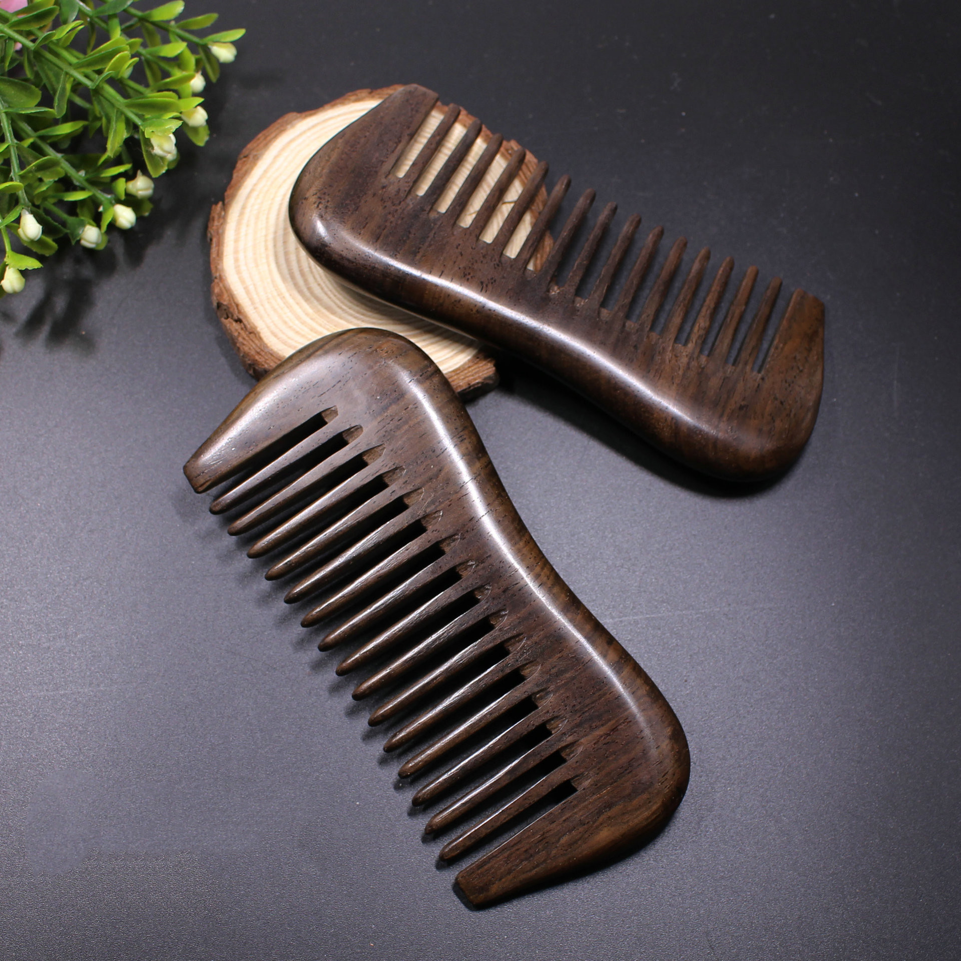 正宗梳子精品黑檀木梳欢迎批发厂家直批雕刻梳刻字刻花包邮描金