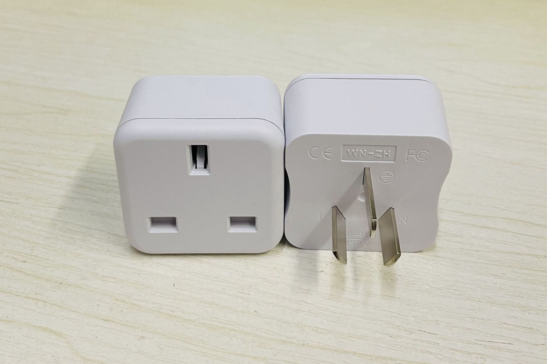 澳规三扁10a转16a转换插头英规转澳规转接头三脚转换插座2500瓦