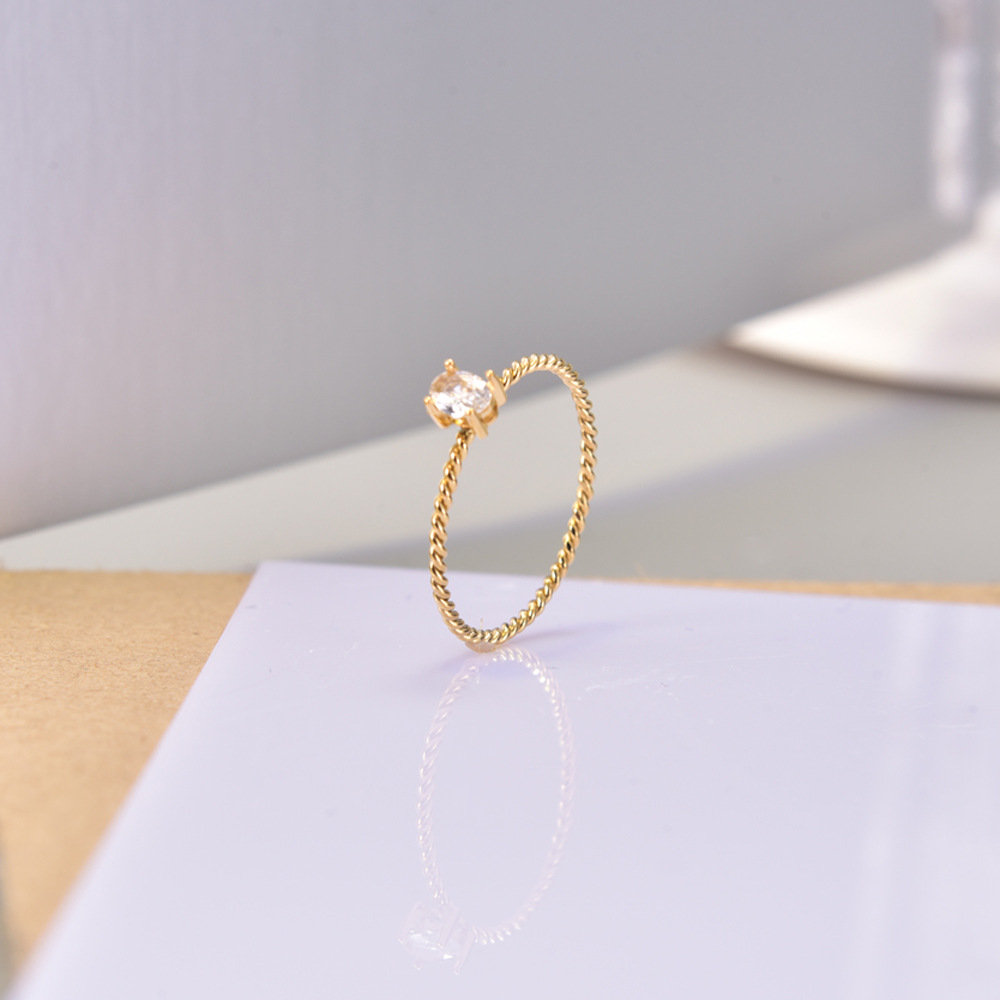 j68时尚感设计镀18k金椭圆锆石细麻花戒指女轻奢可一件代发-阿里巴巴