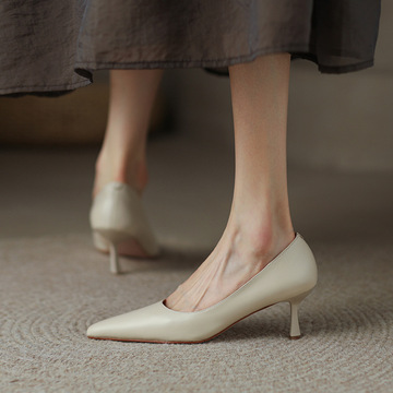 2023秋新款尖头高跟鞋女细跟黑色通勤白色职业ol气质浅口工作单鞋
