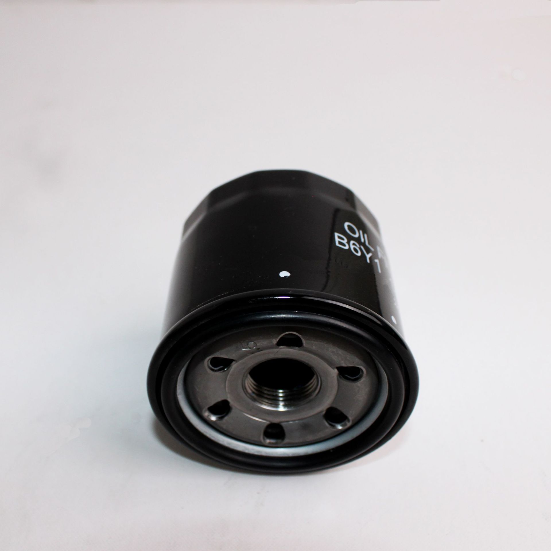 oil filter 机油滤清器b6y1-14-320机油格厂家直供外贸批发