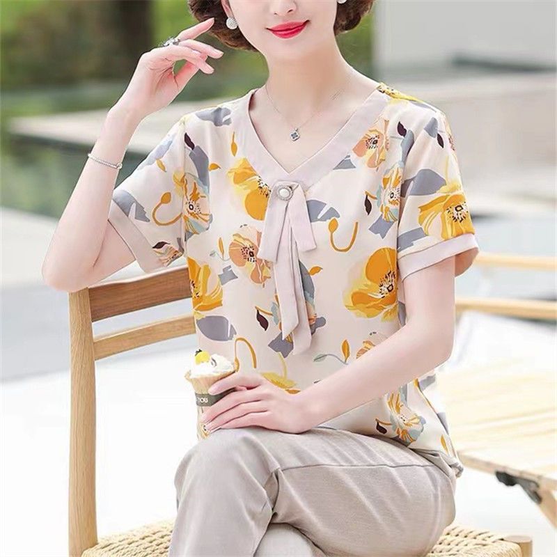 妈妈夏装时尚短袖上衣减龄2024新款中老年女人夏天洋气雪纺衫恤