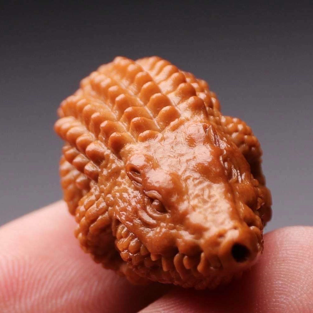 橄榄核雕刻鳄鱼大鳄纳财吊坠核雕单粒单仔挂饰手机链锁匙扣批发