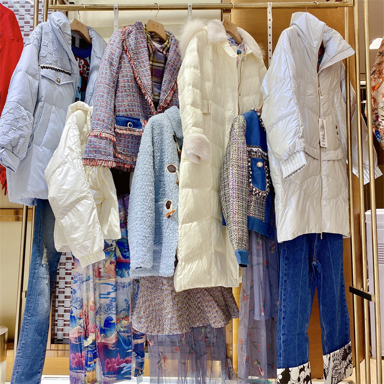 马克华菲冬品牌折扣女装撤柜尾货厂家直销直播间实体货源走份批发