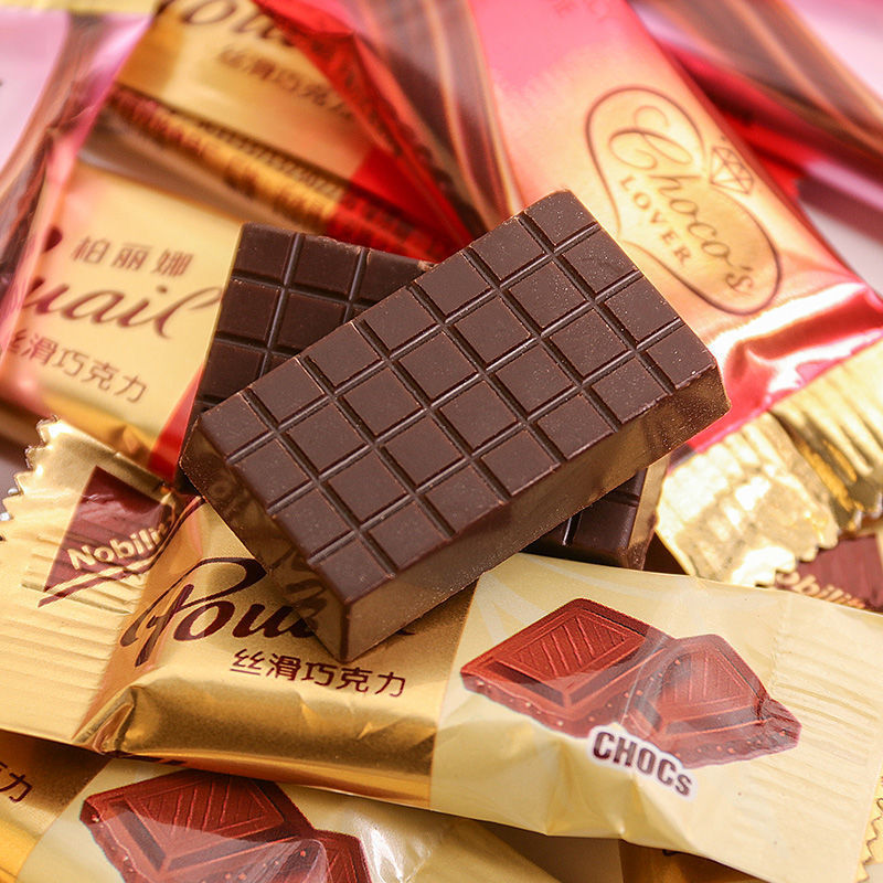 黑巧克力排块牛奶夹心散装节日喜糖果网红休闲儿童小零食整箱批发