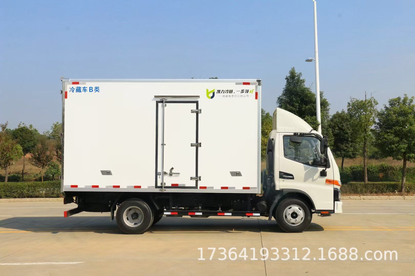 国六江淮4米2厢体冷冻车 保温冷藏运输车 肉钩货车现车售卖-阿里巴巴