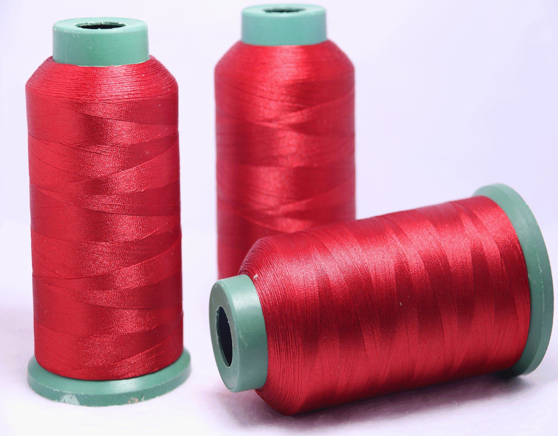 红色3股涤纶高强线高速缝纫机线电脑针车线汽车脚垫线皮革高车线