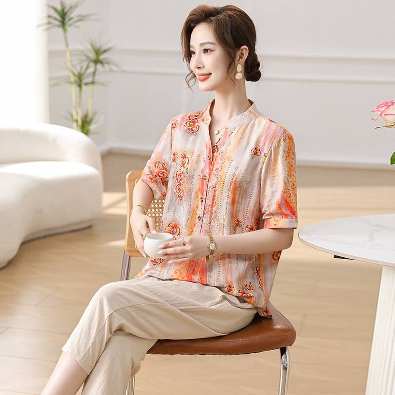 中年妈妈夏装洋气棉料短袖上衣服中老年女装气质大码薄t恤衫套装