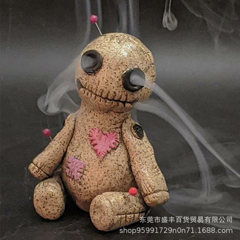 跨境工艺品巫毒娃娃熏香创意家居装饰道具卡通诅咒娃娃可摆件