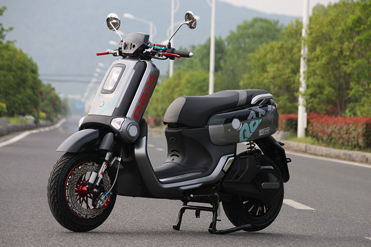 外贸出口e酷电动车外卖长跑踏板车60v72v96v男女成人电摩电瓶车