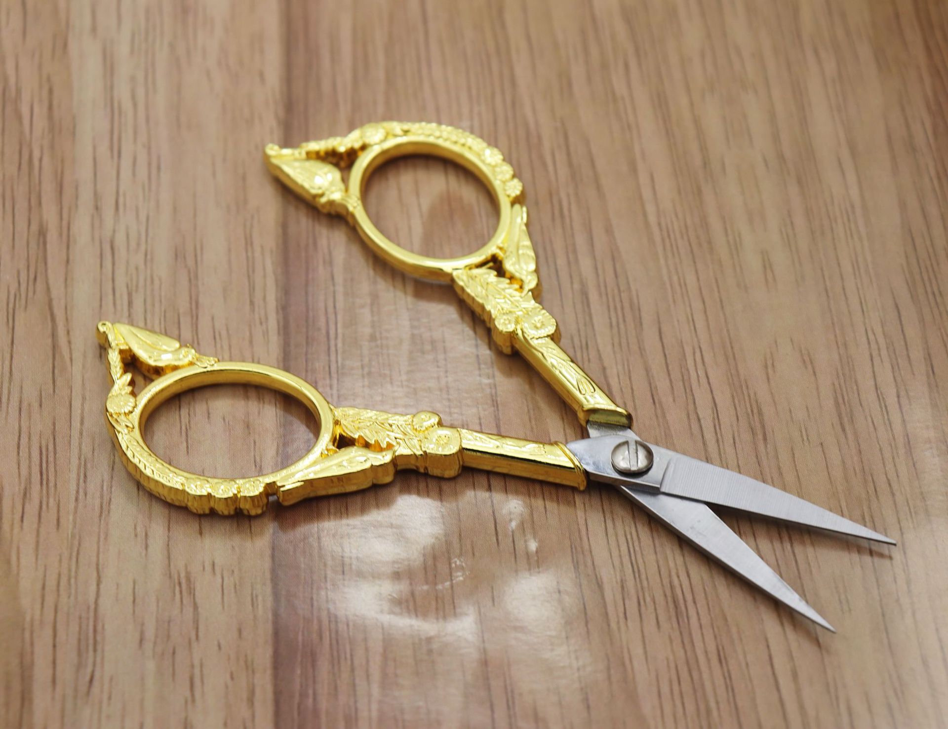 复古小鸟剪雕花剪工艺不锈钢剪刀裁缝剪绣花剪线头茶包剪美容工具