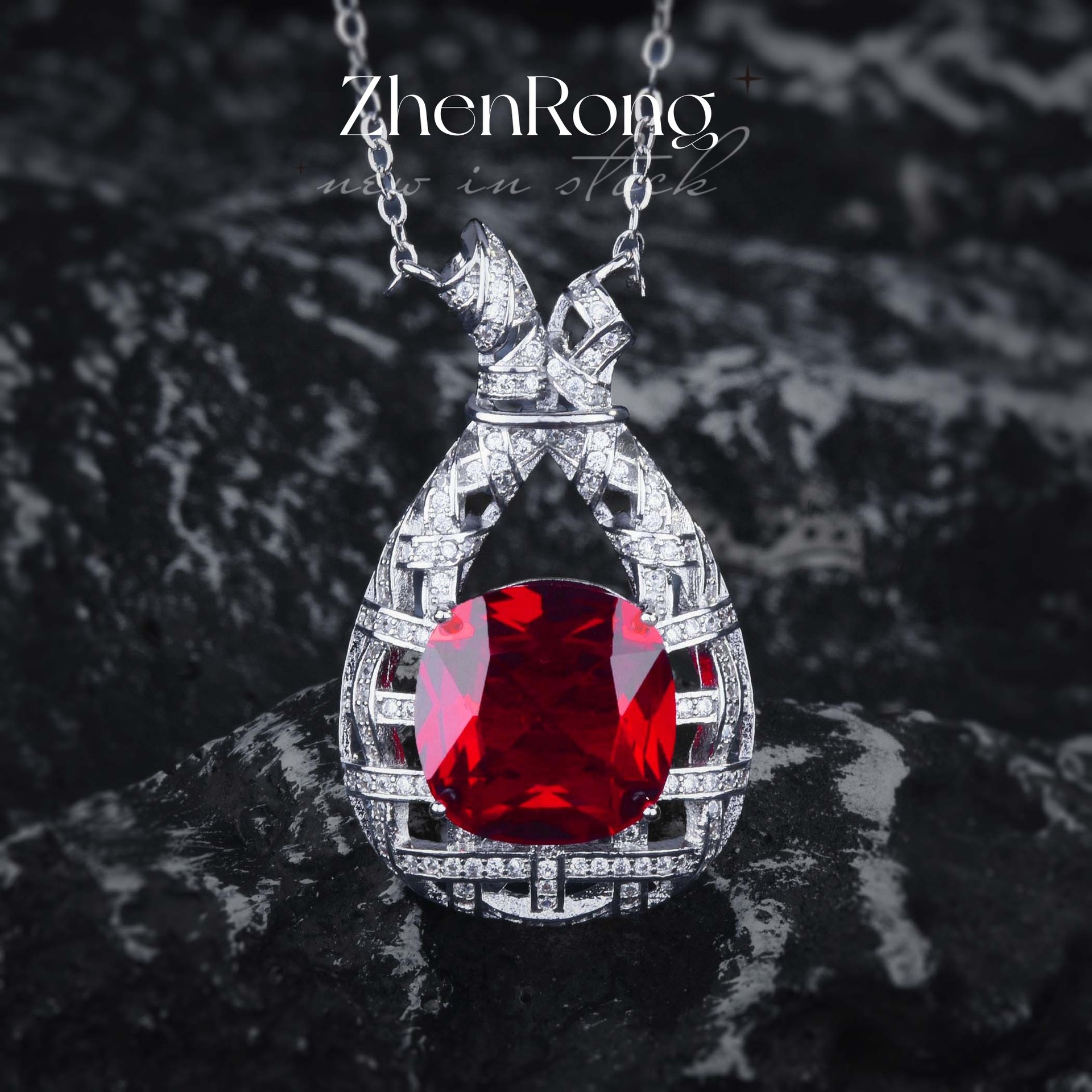 创意葫芦设计12克拉仿天然鸽血红吊坠女 红碧玺pt950镶嵌锆石项链