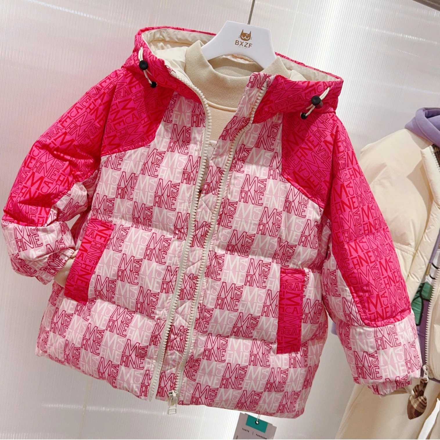 史努比儿童羽绒服批发工厂尾货 巴拉童装品牌折扣外套直播货源