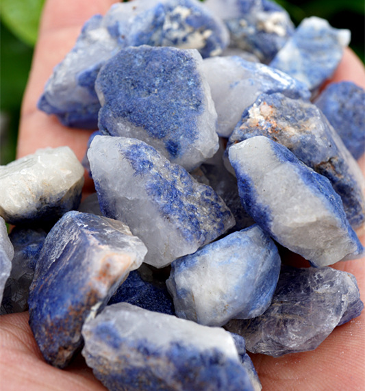 天然疗愈石 蓝发晶原石疗愈石 智慧的剑 果断与创意