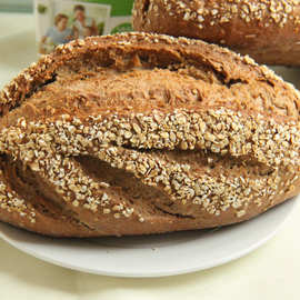 北京德国黑裸麦硬欧早餐每日新鲜无蔗糖饱腹代餐切片燕麦片大面包