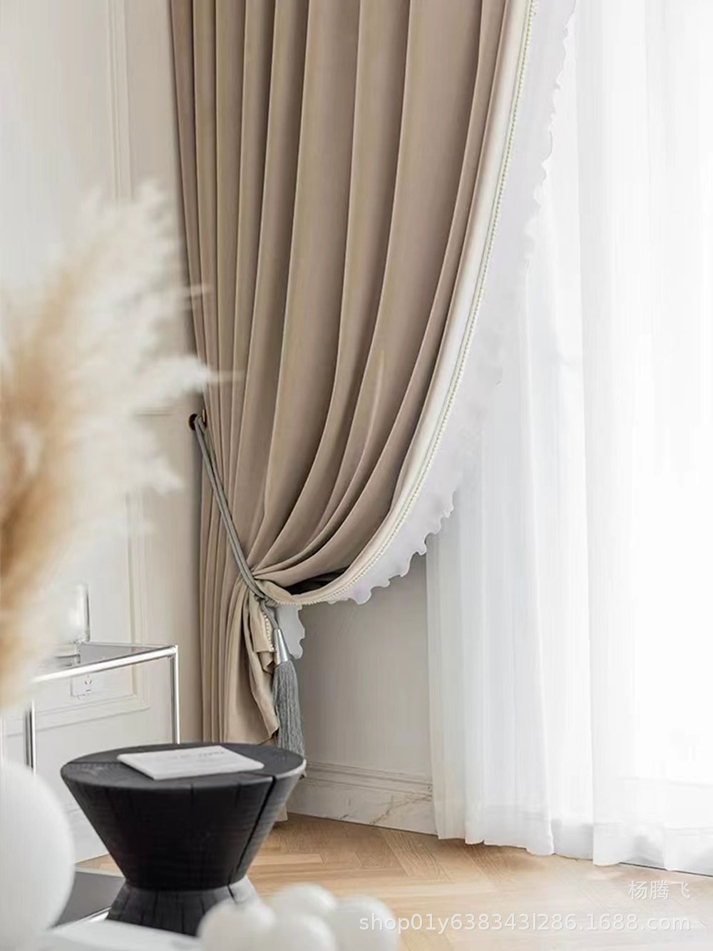 厂家直销新款轻奢高端简约美式法式奶茶色窗帘卧室客厅遮光窗帘