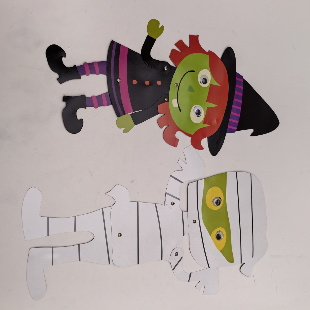 万圣节活动粘眼珠手脚可活动鸡眼装订纸质挂饰女巫木乃伊图案装饰