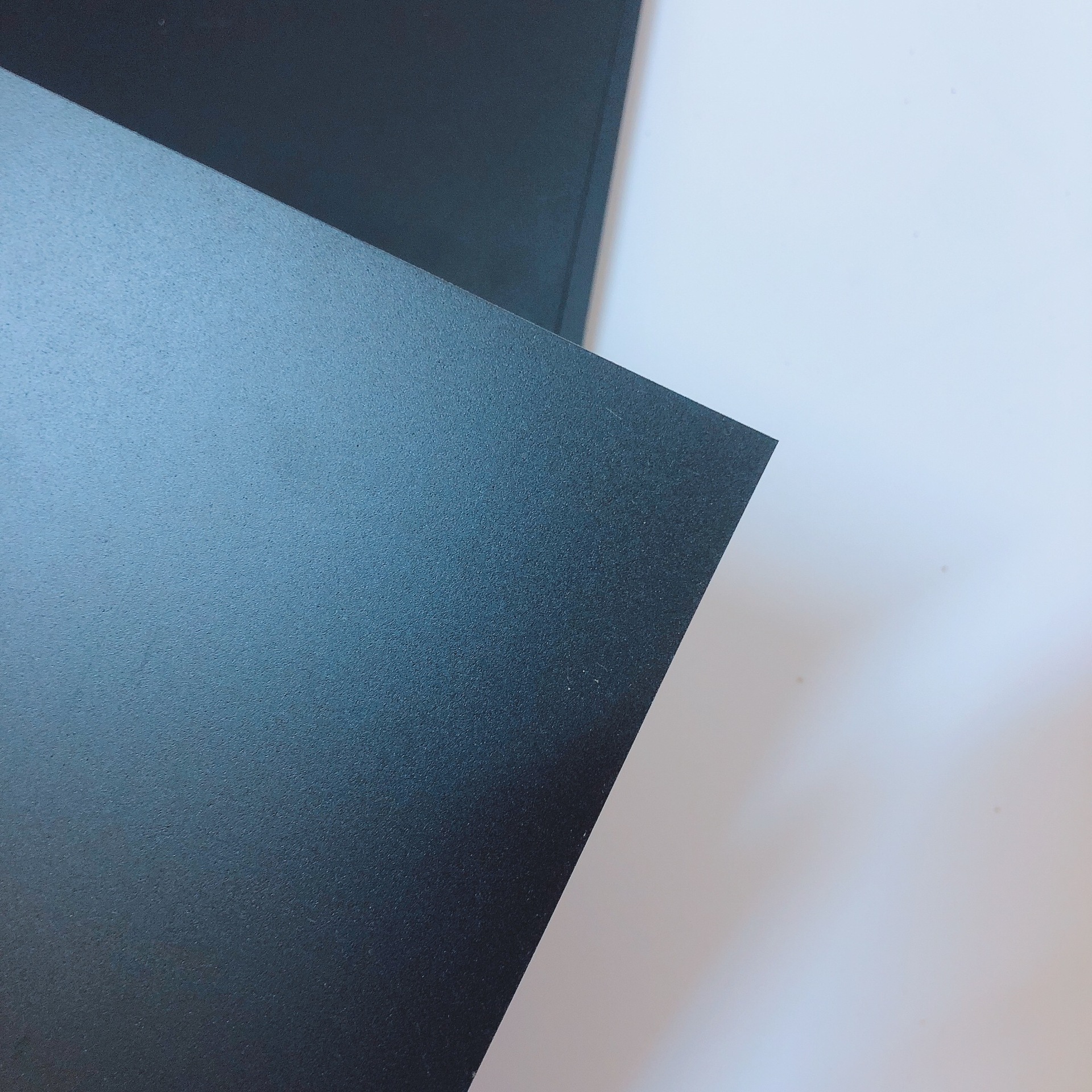 源头工厂阻燃pvc板材 黑色磨砂pvc胶片 防火绝缘pvc片材