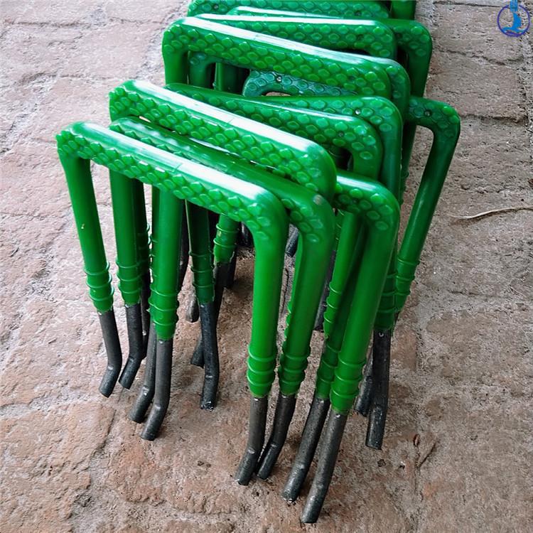 井窖爬梯踩脚雨水攀爬阶梯脚蹬攀爬架攀登防滑高梯电缆浇筑钢塑