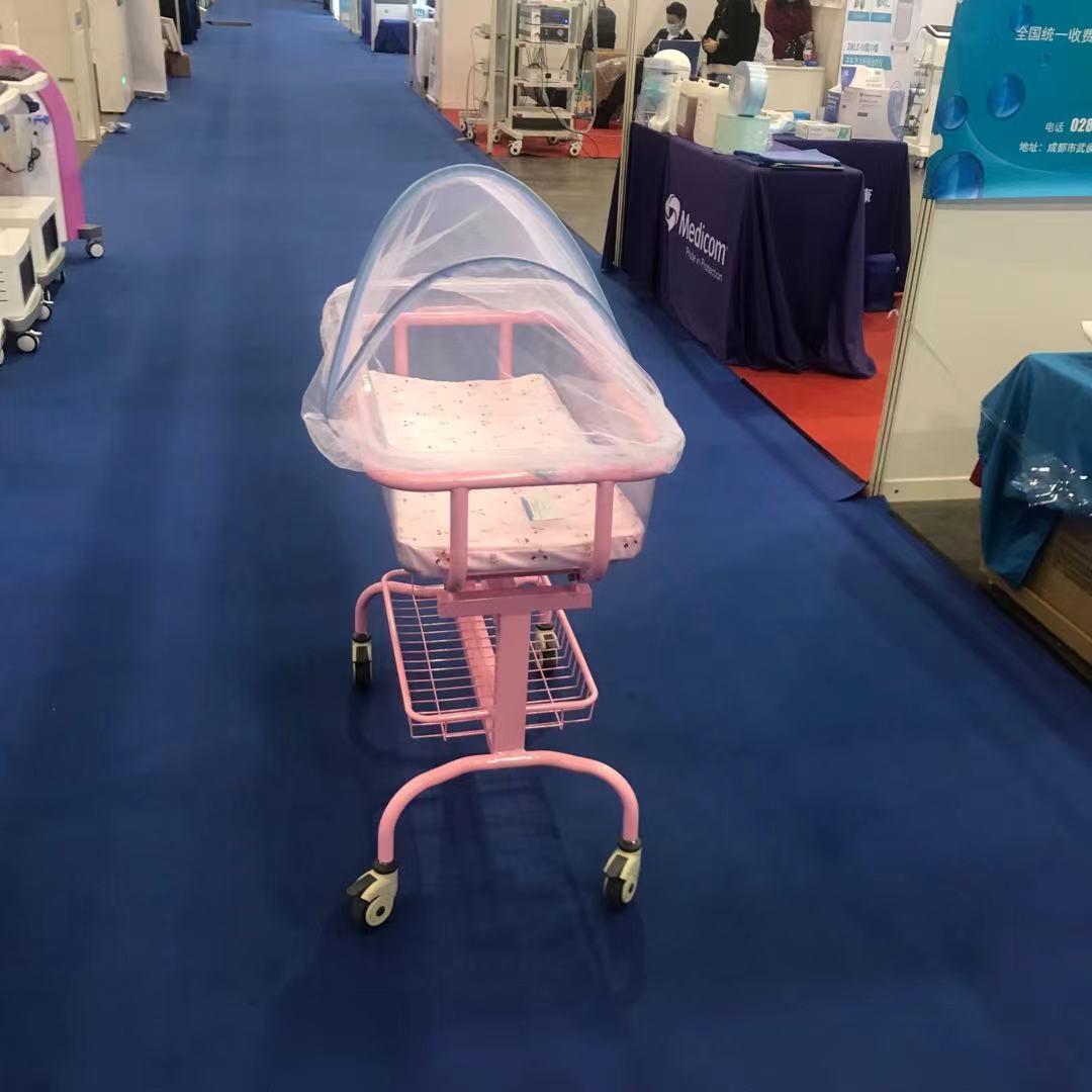 医院用不锈钢婴儿车 婴儿推车abs婴儿推车 月子会所婴儿床