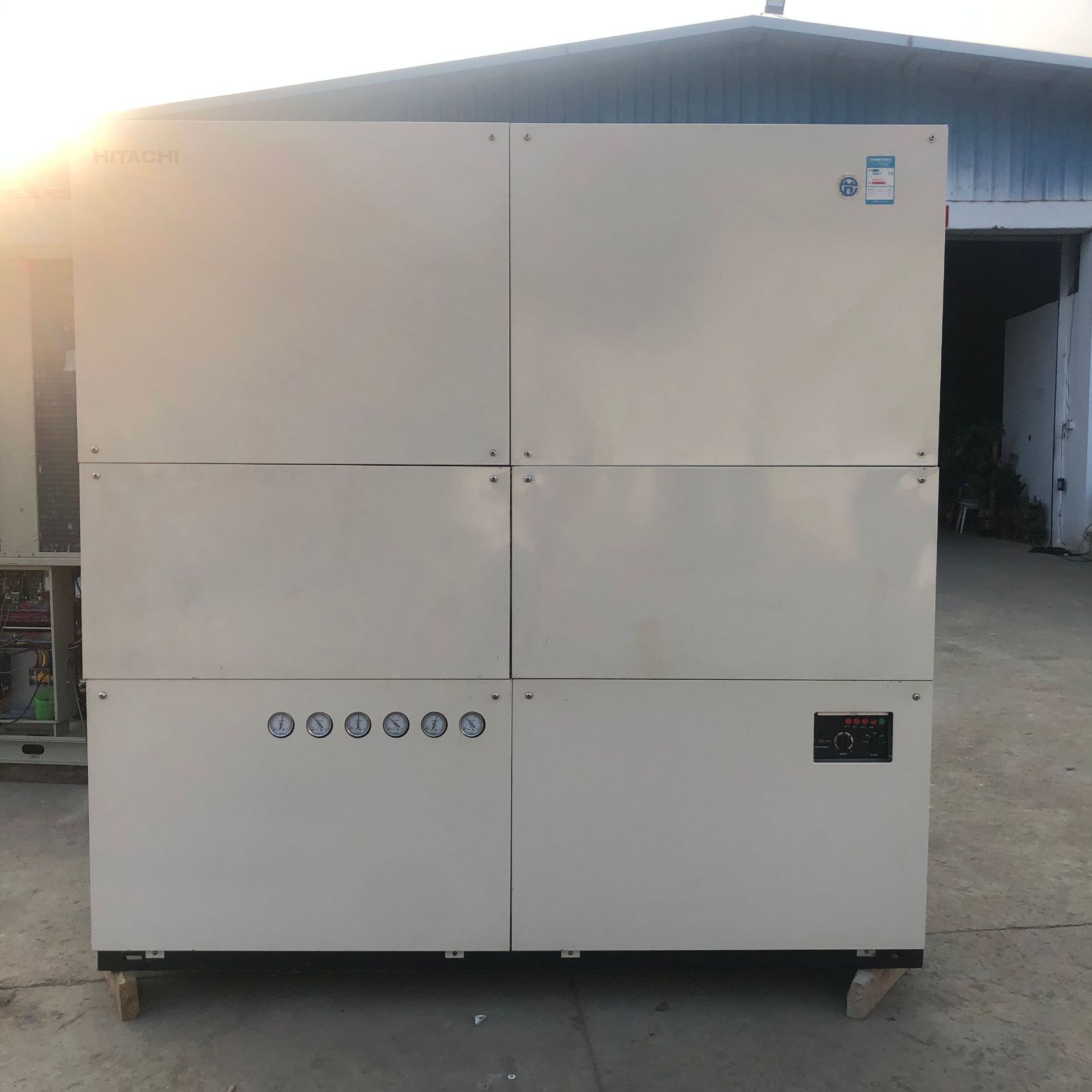 二手商用空调日立水冷柜式空调