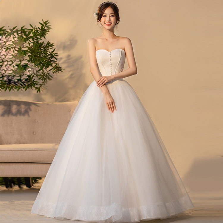 抹胸小v领轻婚纱2021新款法式简约新娘高腰齐地出门主纱蓬蓬裙