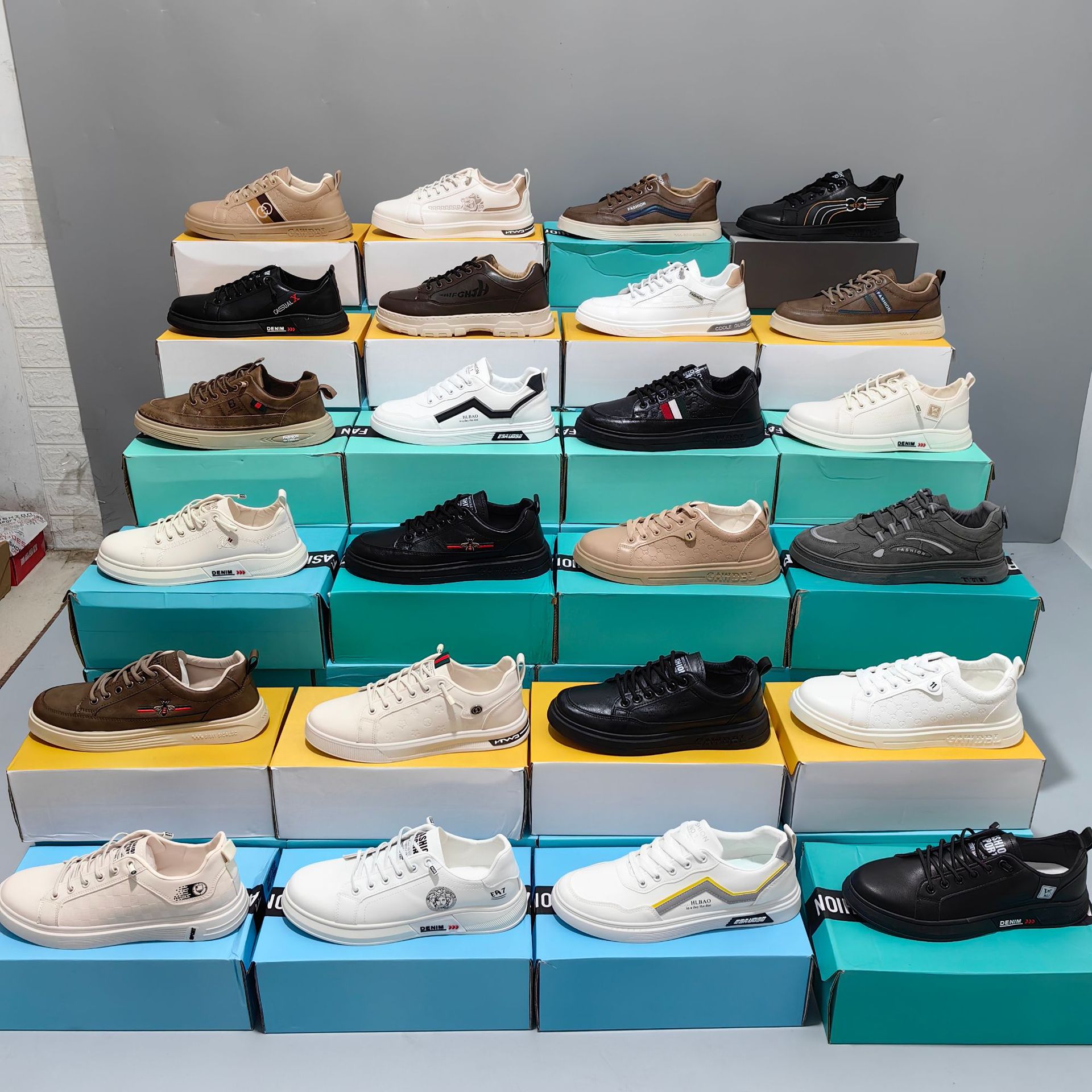 地摊鞋处理鞋2024男休闲跑步皮面板鞋潮流百搭学生鞋子批发男鞋子